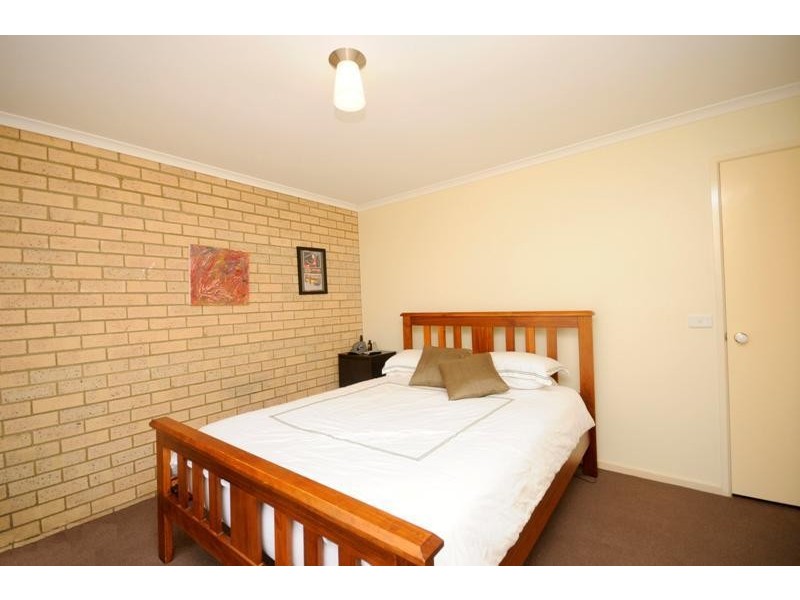 2/7 Dendle Street, Leopold VIC 3224