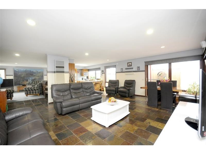 30 Heytesbury Drive, Leopold VIC 3224