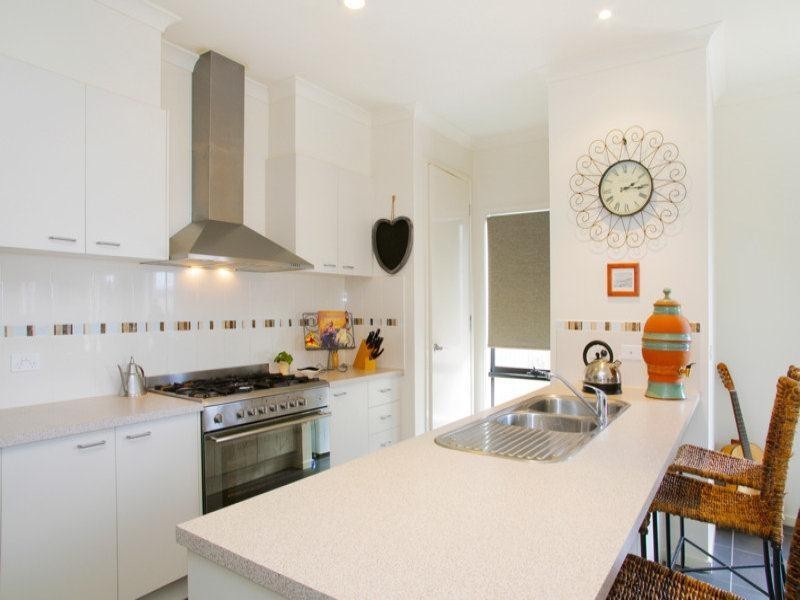 67 Hoddle Drive, Leopold VIC 3224