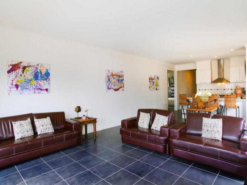 67 Hoddle Drive, Leopold VIC 3224