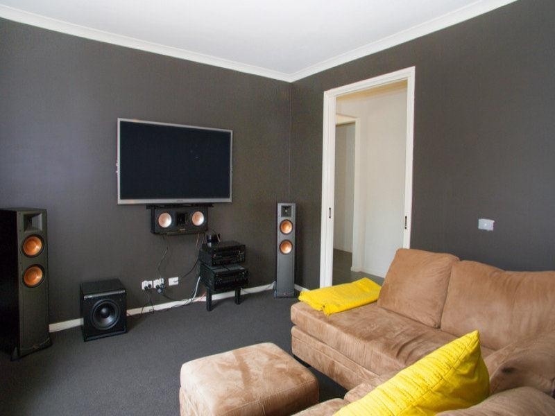 67 Hoddle Drive, Leopold VIC 3224