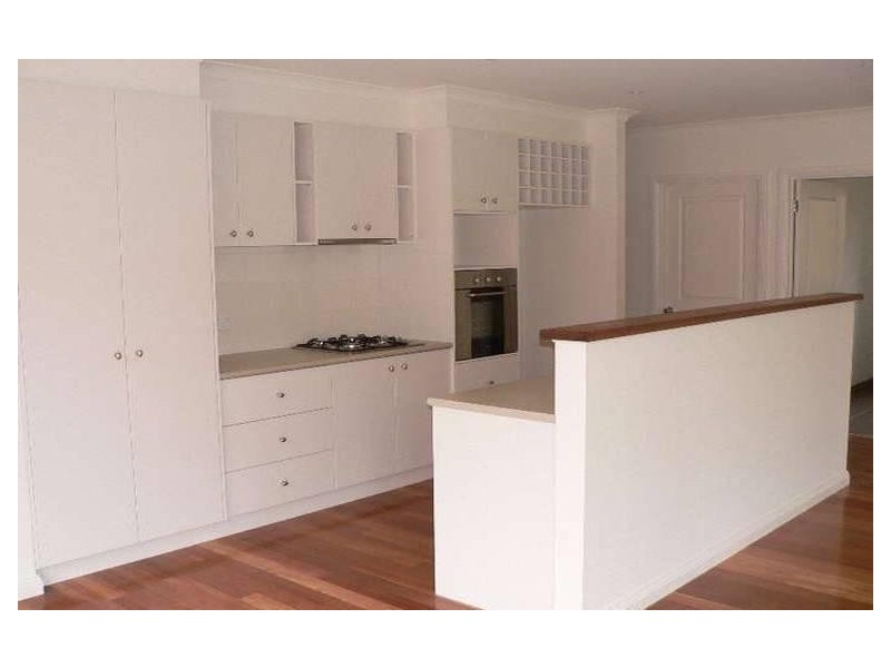 1/16 Bisinella Court, Leopold VIC 3224