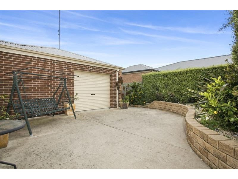 39 Cypress Crescent, Leopold VIC 3224