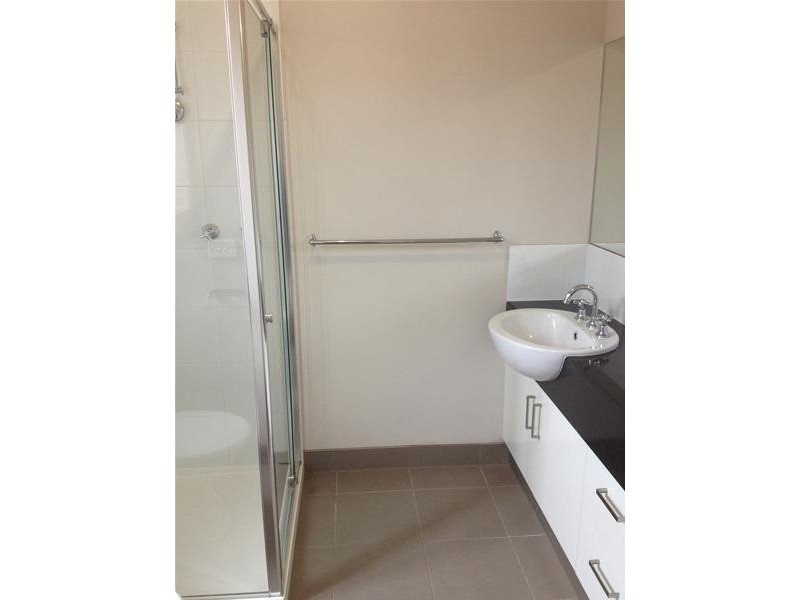 2/6 Farmland Lane, Leopold VIC 3224