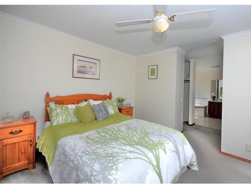 16 Maddison Court, Leopold VIC 3224