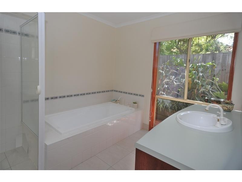 16 Maddison Court, Leopold VIC 3224