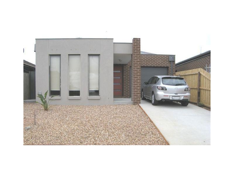 2/6 Moonaree  Road, Leopold VIC 3224