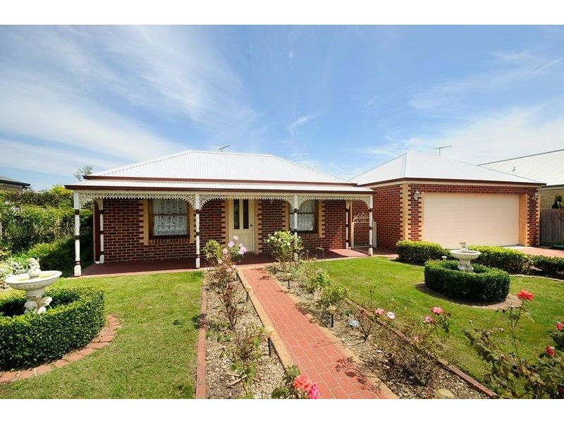 14 Canowindra Way, Leopold VIC 3224