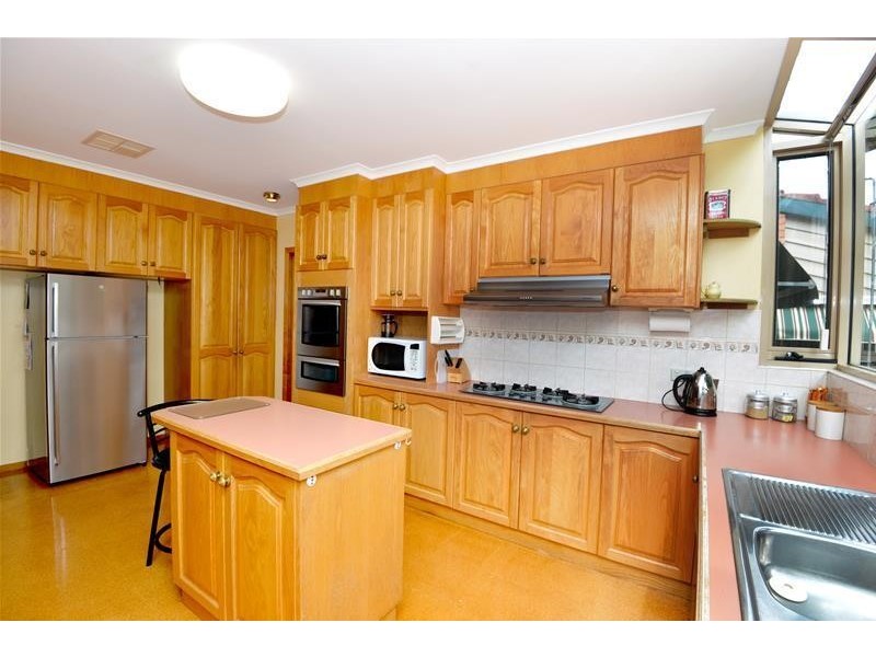 16 Bowman Place, Leopold VIC 3224