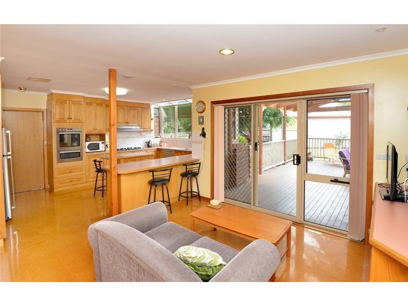 16 Bowman Place, Leopold VIC 3224