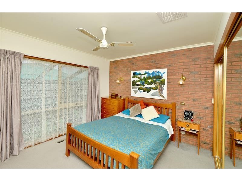 16 Bowman Place, Leopold VIC 3224