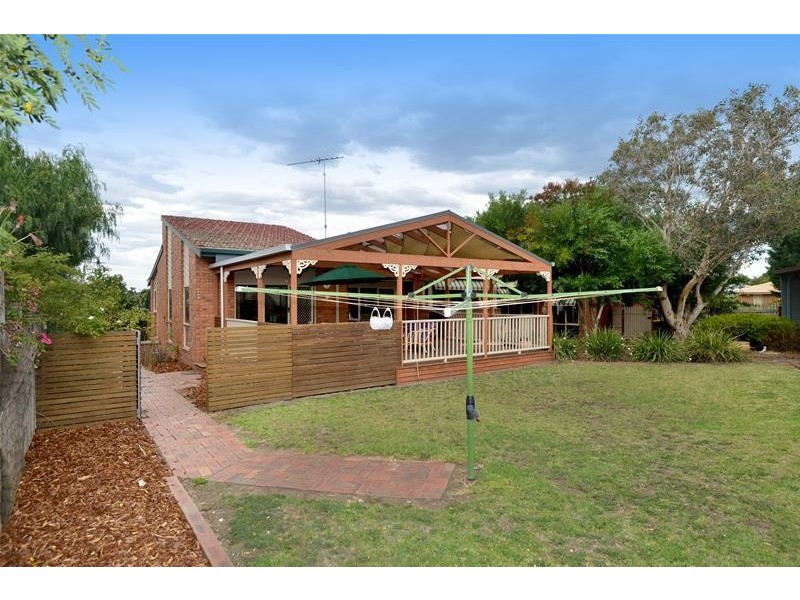 16 Bowman Place, Leopold VIC 3224