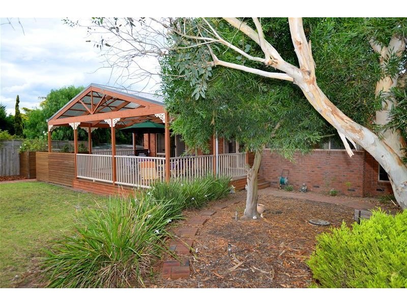 16 Bowman Place, Leopold VIC 3224