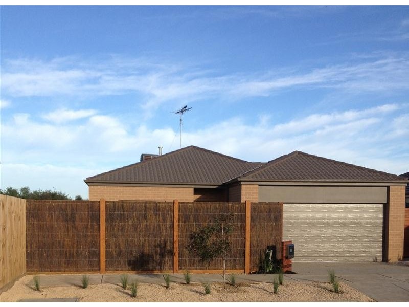 11 Melanic Street, Leopold VIC 3224