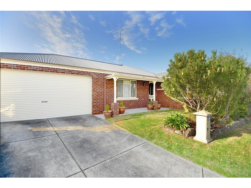7 Tara Court, Leopold VIC 3224