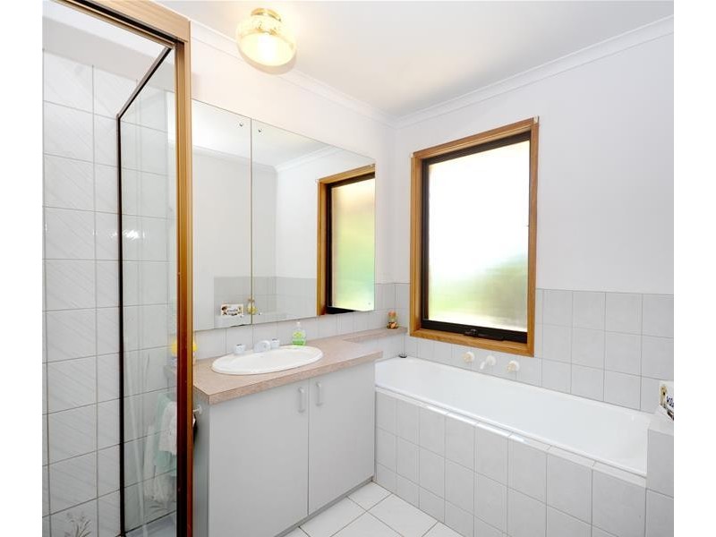 32 Donvale Drive, Leopold VIC 3224