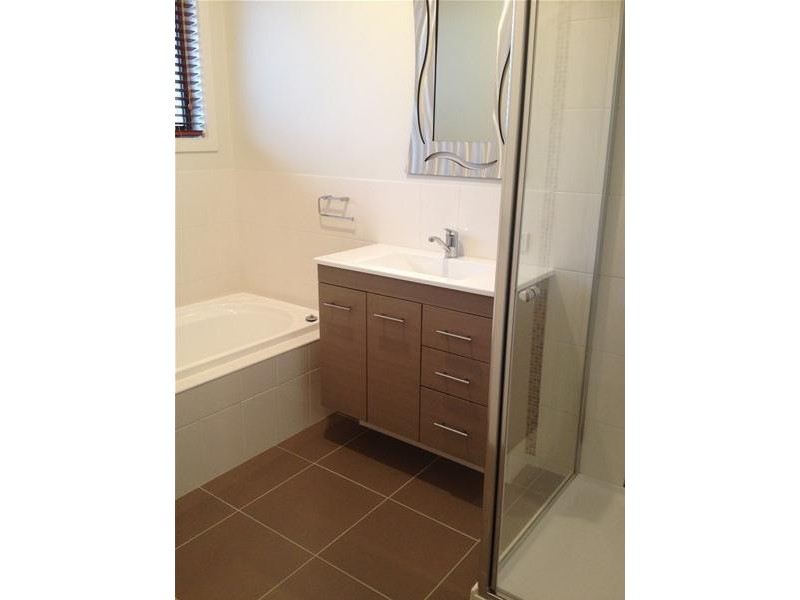 24 Allambie Street, Leopold VIC 3224