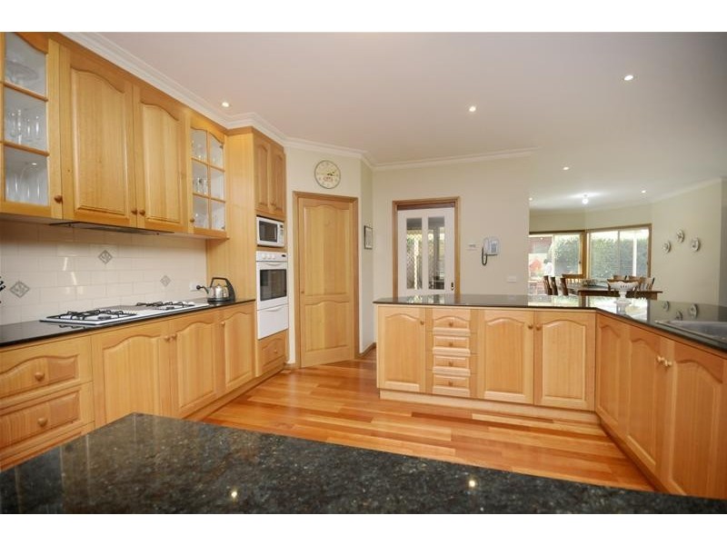 37 Balmoral Gardens, Leopold VIC 3224