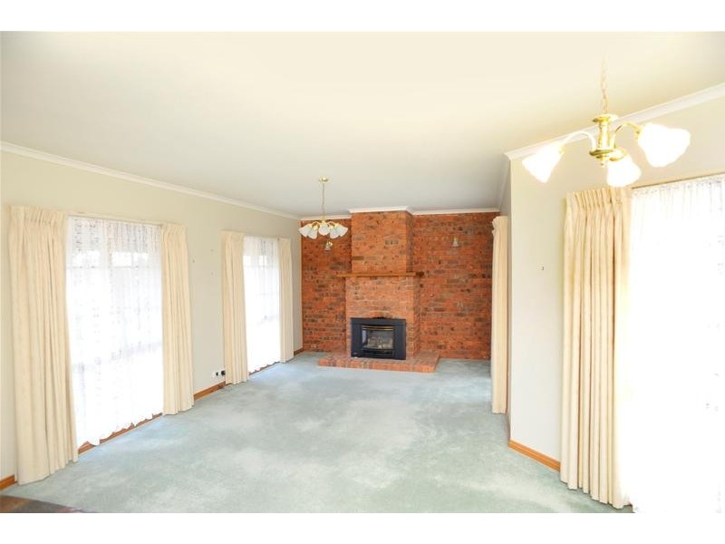 21 Highland Way, Leopold VIC 3224