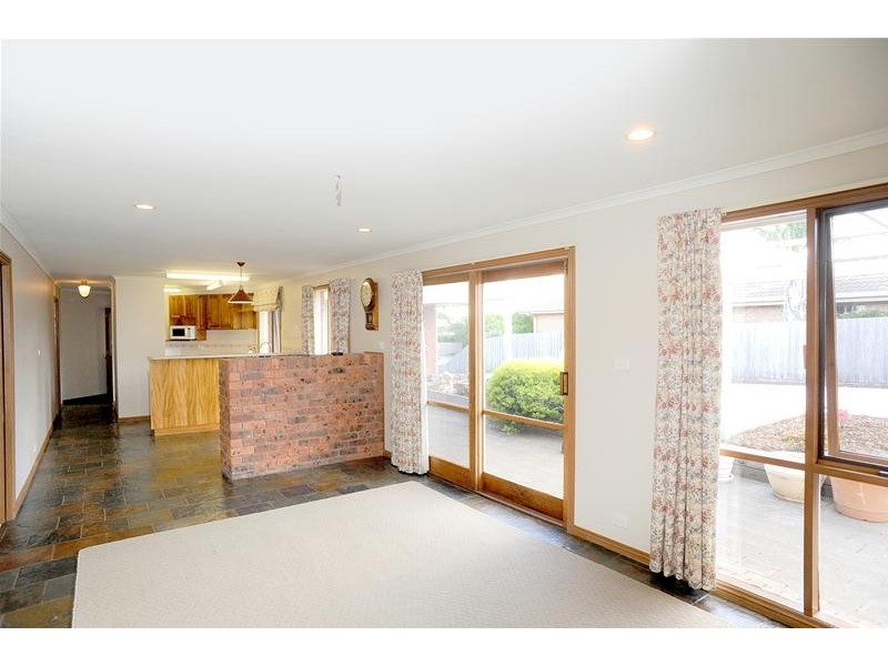 21 Highland Way, Leopold VIC 3224