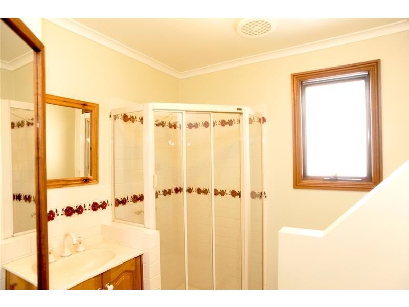 21 Highland Way, Leopold VIC 3224