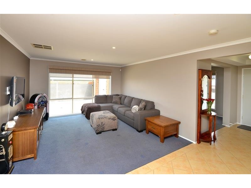 48 Cypress Crescent, Leopold VIC 3224