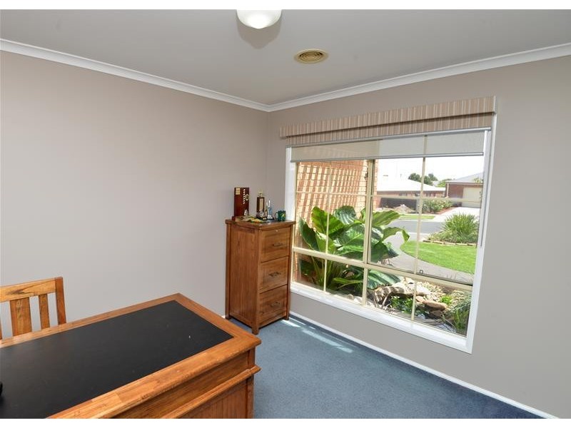 48 Cypress Crescent, Leopold VIC 3224