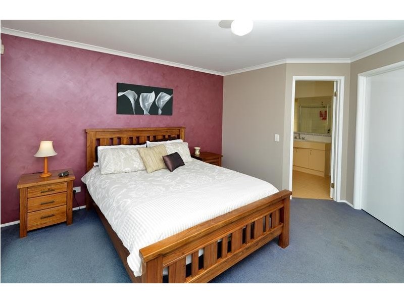 48 Cypress Crescent, Leopold VIC 3224