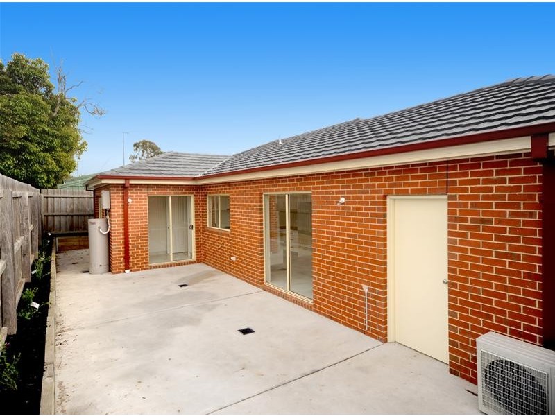 2/6 William Street, Leopold VIC 3224