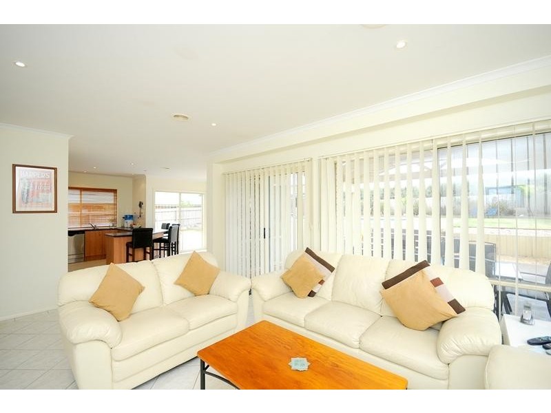 19-21 Washington Gardens, Leopold VIC 3224