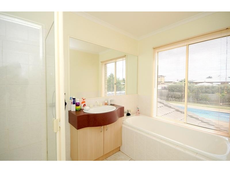 19-21 Washington Gardens, Leopold VIC 3224