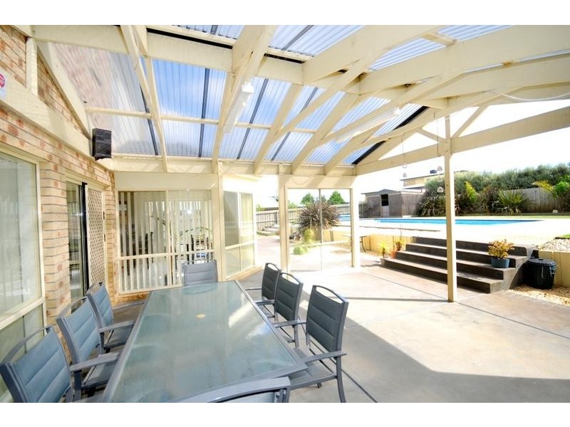 19-21 Washington Gardens, Leopold VIC 3224