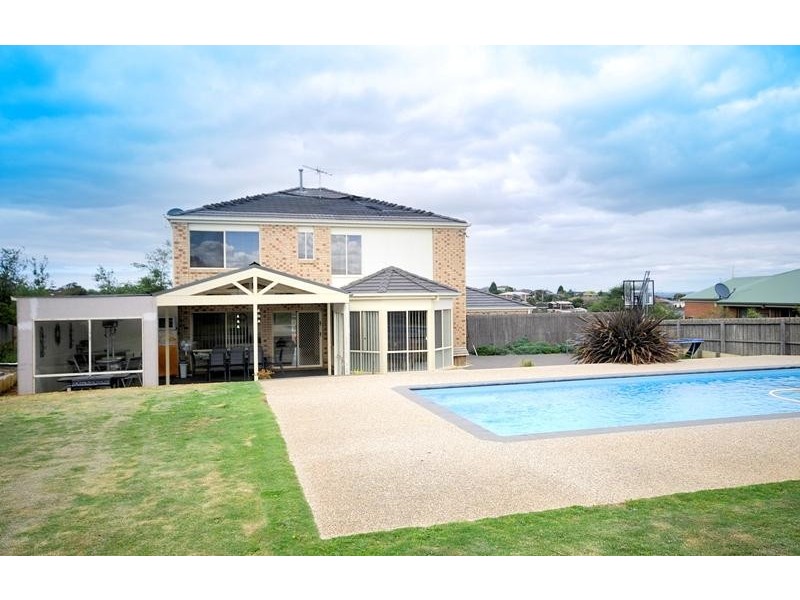 19-21 Washington Gardens, Leopold VIC 3224