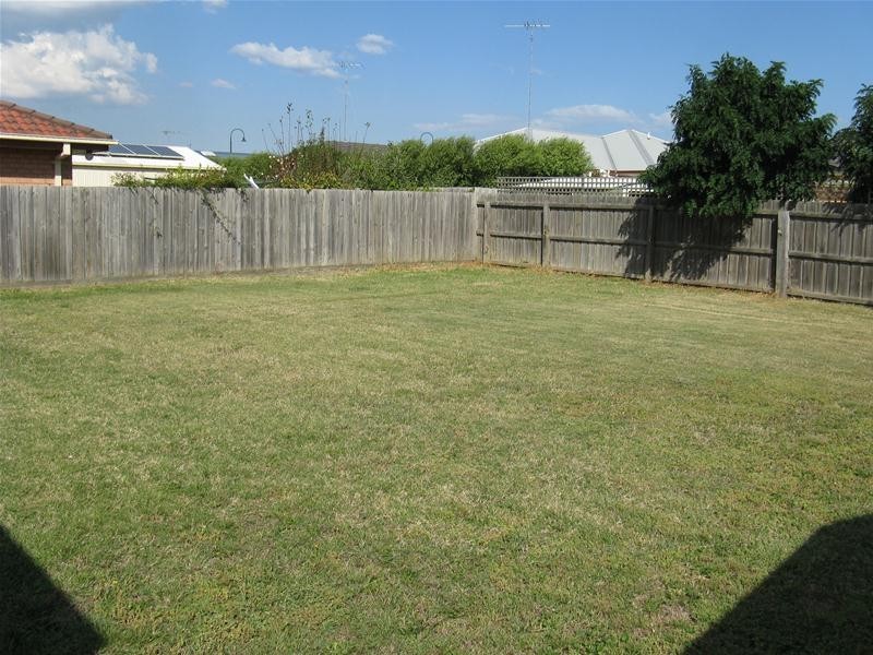 4 Bradman Court, Leopold VIC 3224