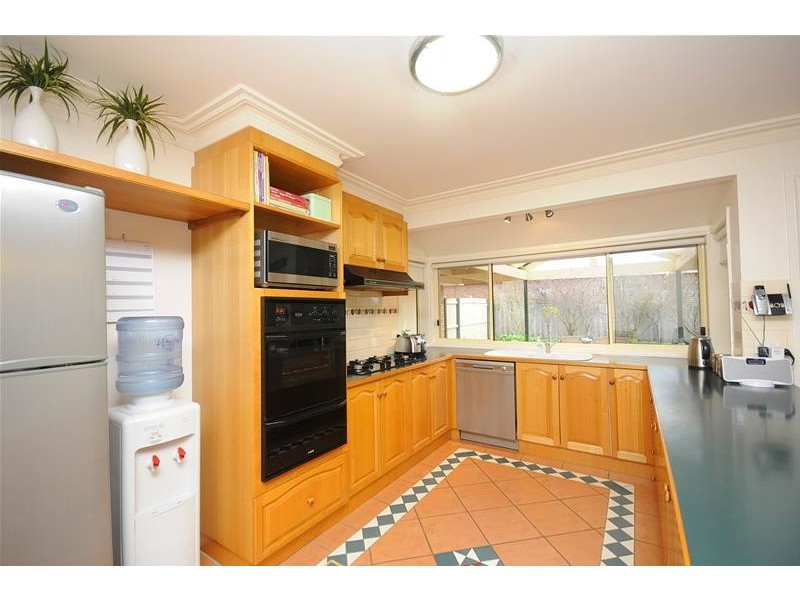 39 Balmoral Gardens, Leopold VIC 3224