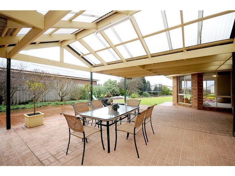 39 Balmoral Gardens, Leopold VIC 3224