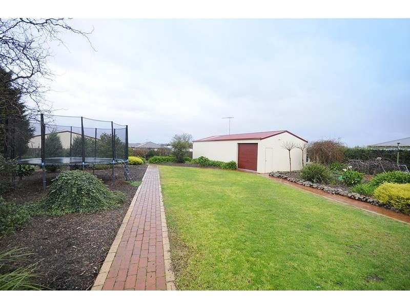 39 Balmoral Gardens, Leopold VIC 3224