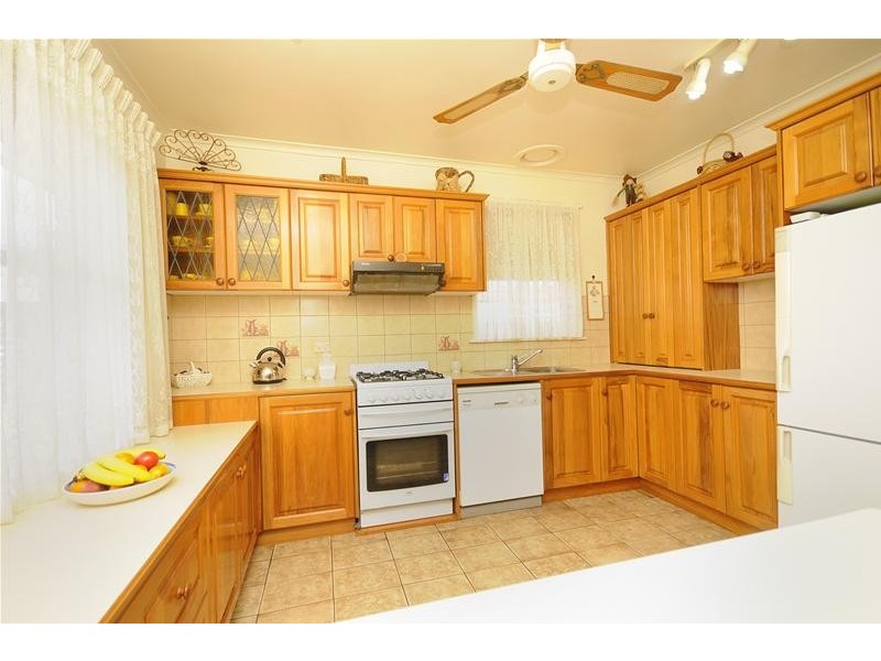 6 Olney Avenue (Thomson), East Geelong VIC 3219