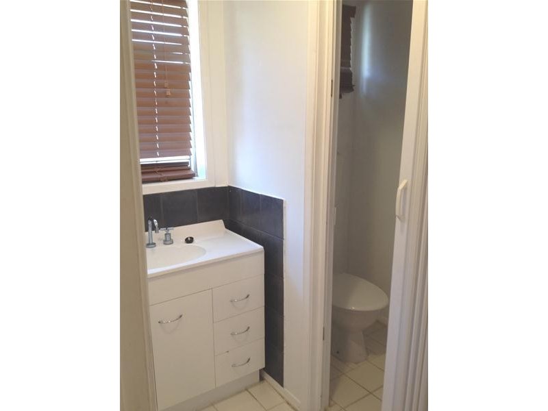 15/197 Boundary Road, Whittington VIC 3219