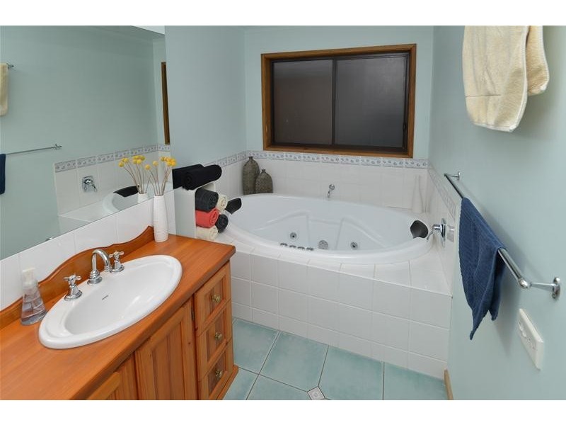 103 Kensington Road, Leopold VIC 3224