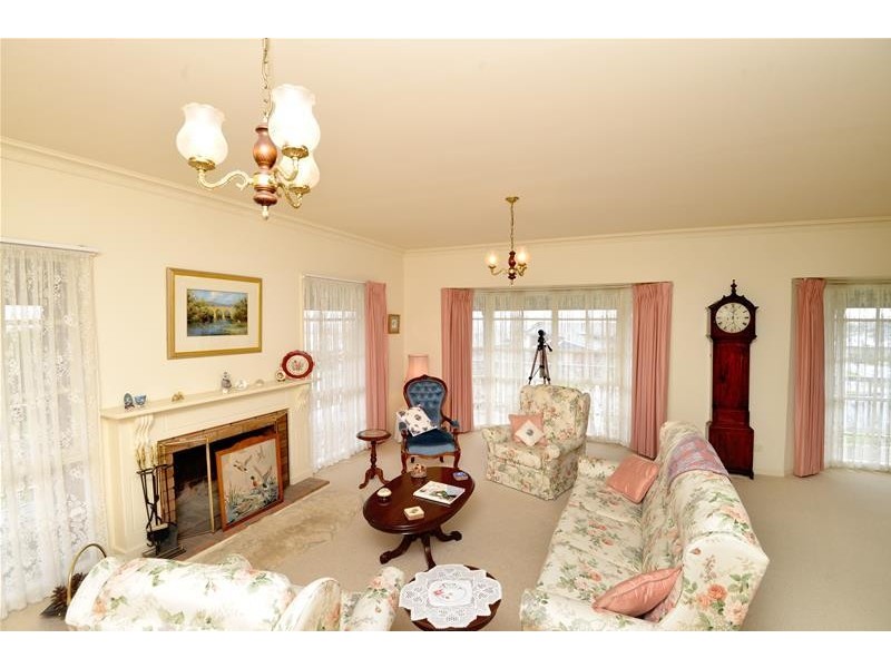 15 Donvale Drive, Leopold VIC 3224