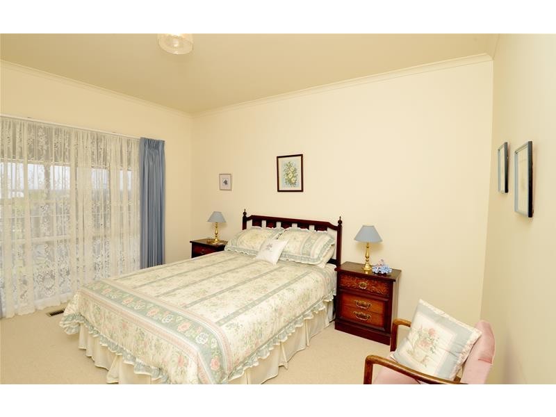 15 Donvale Drive, Leopold VIC 3224