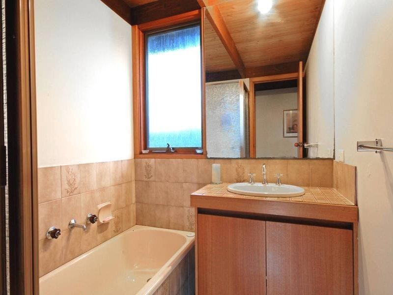 71 Burdoo Drive, Grovedale VIC 3216