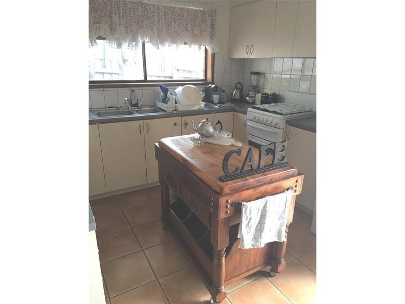 2/79 Kensington Road, Leopold VIC 3224