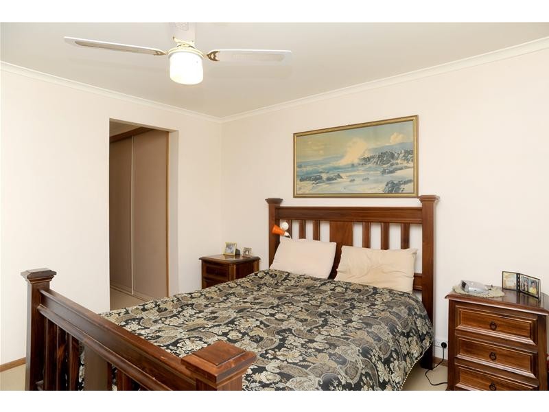 8 Viewbay Drive, Leopold VIC 3224