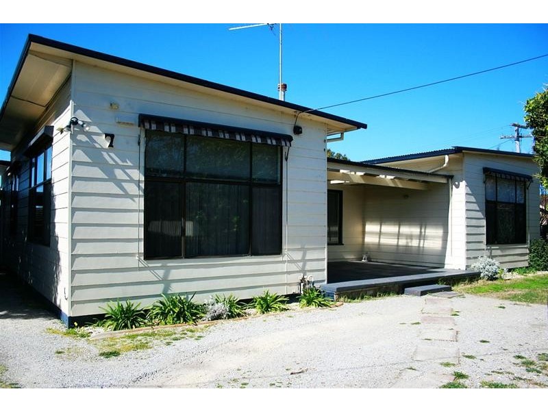 7 Ash Road, Leopold VIC 3224