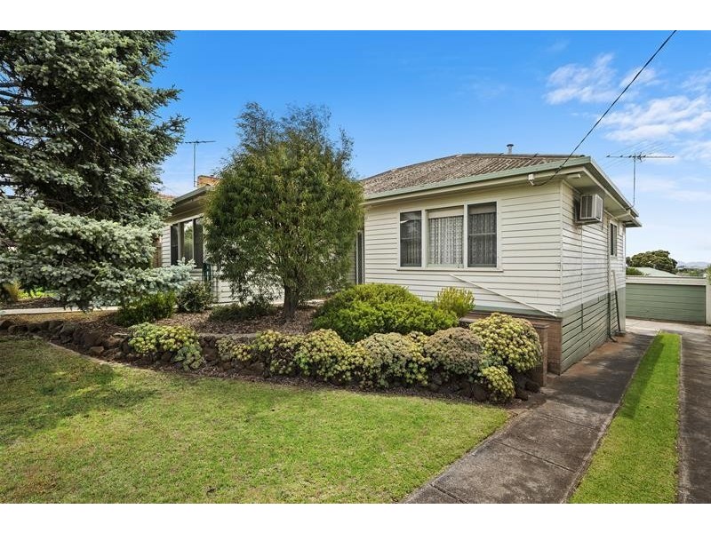 3 Ferry Grove, Newcomb VIC 3219