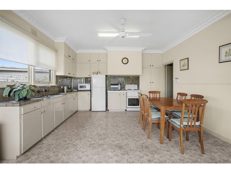 3 Ferry Grove, Newcomb VIC 3219