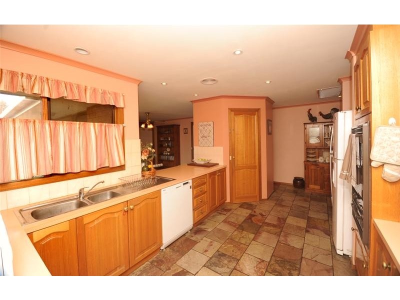 146 Kensington Road, Leopold VIC 3224