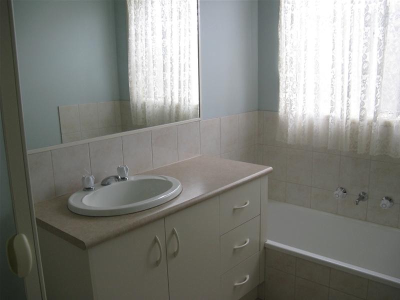 32 Loupe Crescent, Leopold VIC 3224